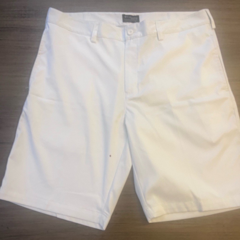 Columbia Omni-Wick Golf Shorts
